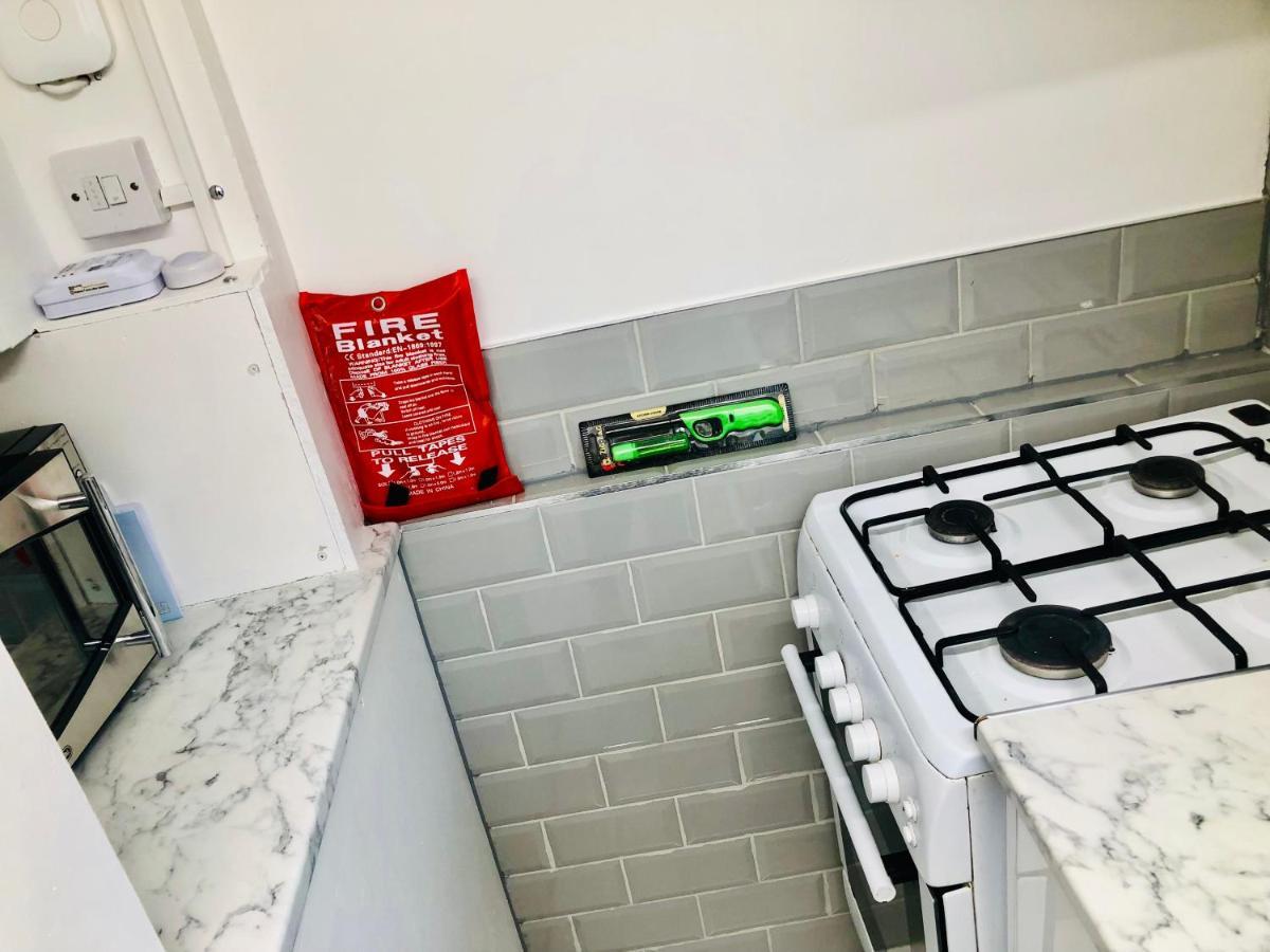 Charming Town Centre 3 Double Beds Home Free Parking 汤布里奇 外观 照片