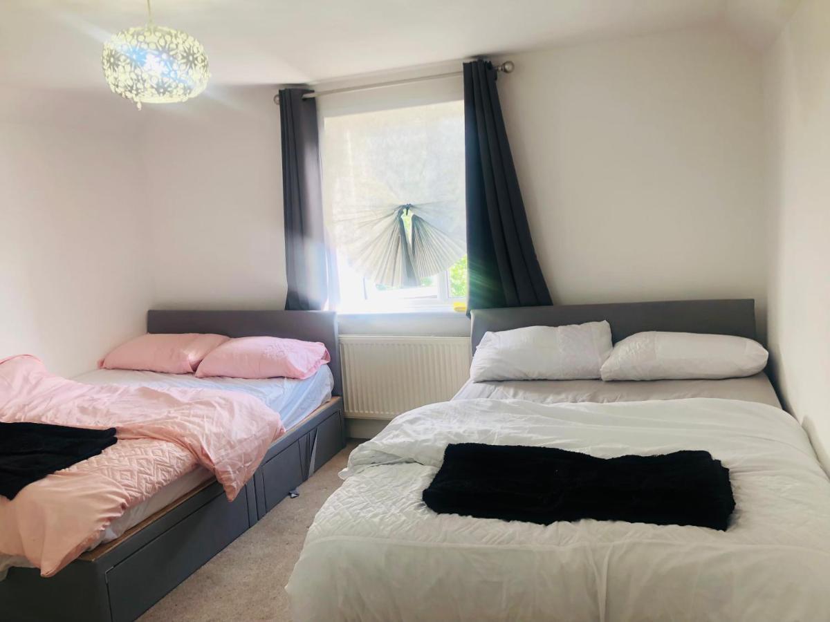 Charming Town Centre 3 Double Beds Home Free Parking 汤布里奇 外观 照片